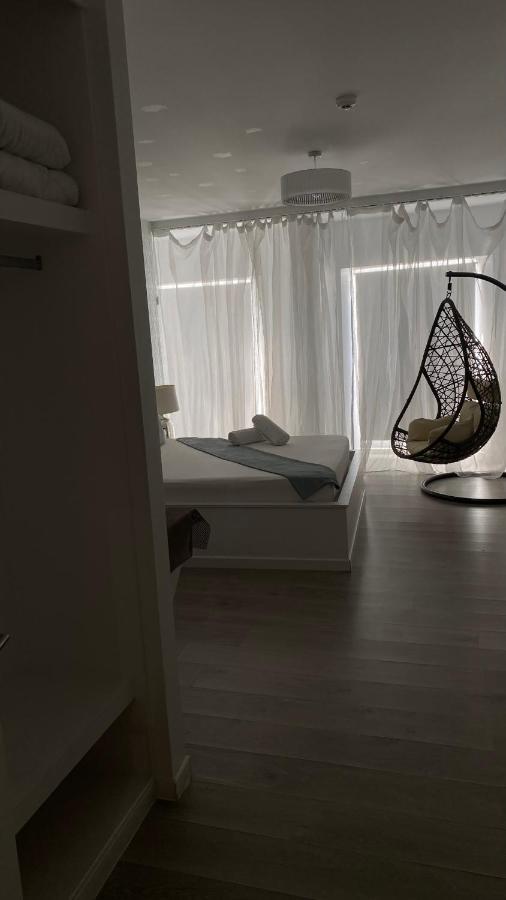 Brandao House Hostel Caparica Ngoại thất bức ảnh